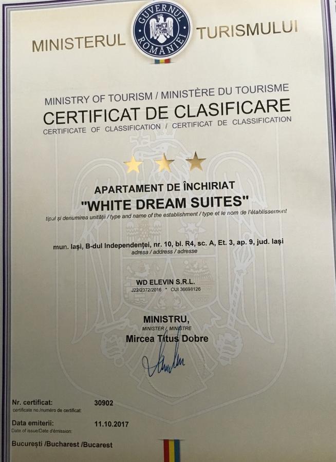 White Dream Suites Jászvásár Kültér fotó